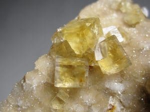 Fluorine sur quartz, Valzergues, Aveyron.