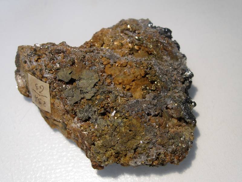 Bournonite sur sidérite, mine de Saint-Pierre-de-Mésage, Isère.