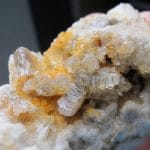 Hémimorphite, fluorine et quartz, L'Argentolle, Saône-et-Loire.