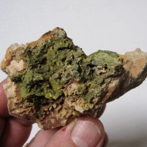 Pyromorphite, mine de Vézis, Aveyron.