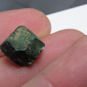 Pseudomorphose de cuprite en azurite puis malachite, mine de Chessy.