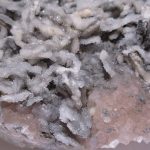Barytine sur quartz rosé, Voltennes, Saône-et-Loire.