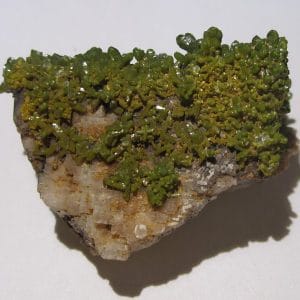 Pyromorphite verte, mine du Rossignol, Chaillac, Indre.