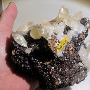 Calcite et Sphalérite (Blende), mine de Trèves, Gard.