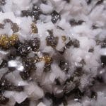 Dolomite sur Sphalérite (blende), mine de Trèves, Gard.