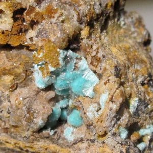 Aurichalcite, mine de La Vidale, Asprières, Aveyron.