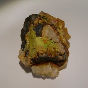 Wulfénite, pyromorphite et galène de L'Argentolle, Saône-et-Loire, Morvan.