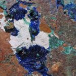 Azurite, leucocalcite, olivénite et malachite, La Garonne, Var.