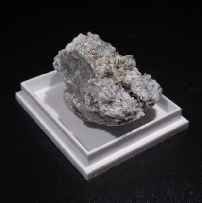 Pistomésite (Sidérite), Muscovite et Rutile, Tunnel de la Furka, Suisse.