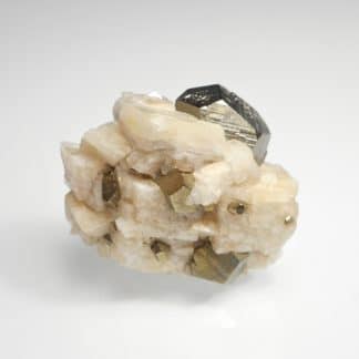 Pyrite et dolomite, mine de Saint-Pierre-de-Mésage, Isère.