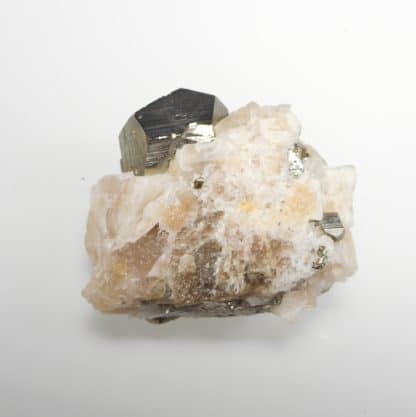 Pyrite et dolomite, mine de Saint-Pierre-de-Mésage, Isère.