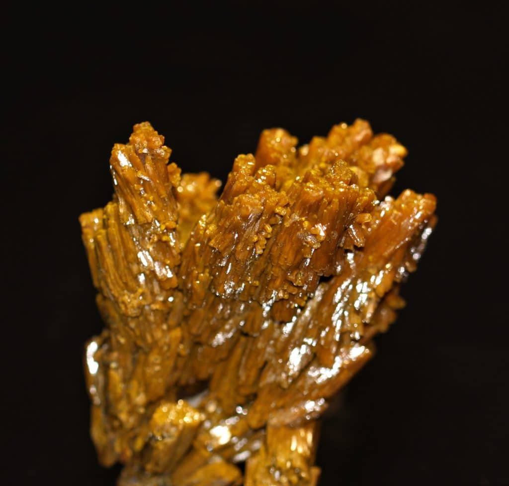 Pyromorphite très brillante, Les Farges, Ussel, Corrèze.