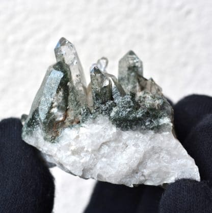 Quartz à inclusions de chlorite, Les Deux Alpes, Oisans, Isère.