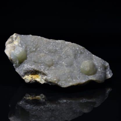 Smithsonite, Mas Lacombe, près de Saint-Laurent-le-Minier, Gard.