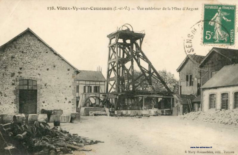 Carte Postale Ancienne (CPA) : "Vieux-Vy-sur-Couesnon, Ille-et-Vilaine, vue extérieure de la mine d'argent".