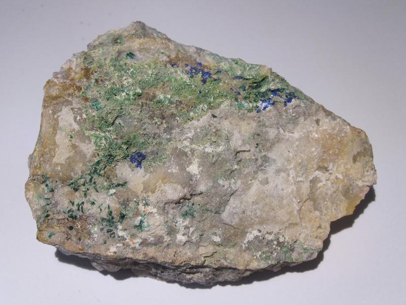 Dundasite, mine de la Garonne, le Pradet, Var.