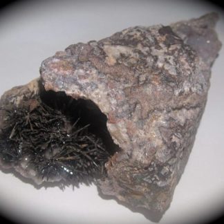 Goethite, carrière des Redoutières, Chaillac, Indre.