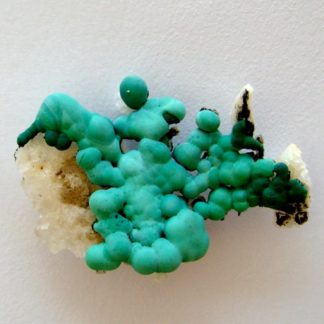 Malachite, minerai de la mine de Bouche-Payrol à Brusque (Aveyron).