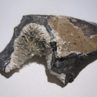 Natrolite, Puy de Marman, Puy-de-Dôme.