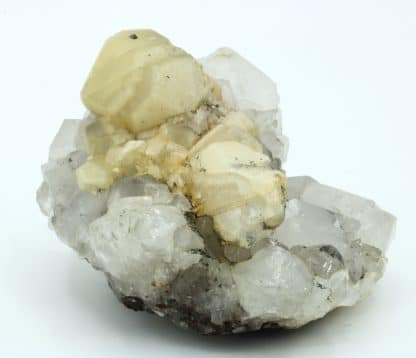 Calcite sur quartz de la mine de Peyrebrune (Tarn)