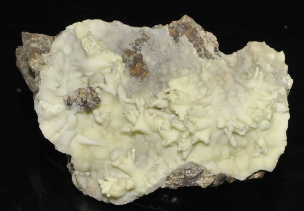 Aragonite de la mine de plomb à Surlatte (Sainte-Marie-aux-Mines)