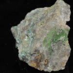 Bayldonite et olivénite de la mine de Voltennes à La Petite-Verrière (Morvan).