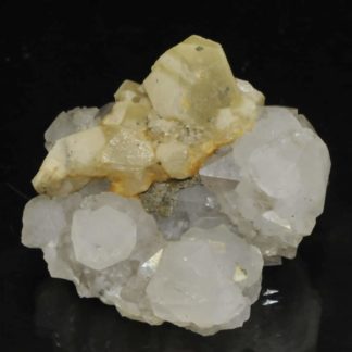 Calcite sur quartz de la mine de Peyrebrune (Tarn).