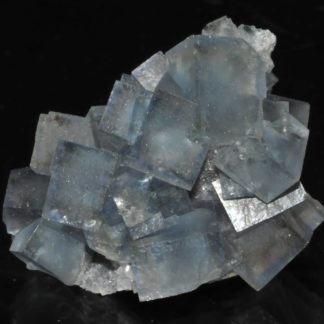 Cristaux de fluorine bleue de la mine de Montroc (Tarn).