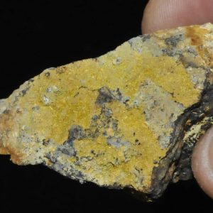 Minéral uranifère : Parsonsite de la mine de la Faye à Grury.