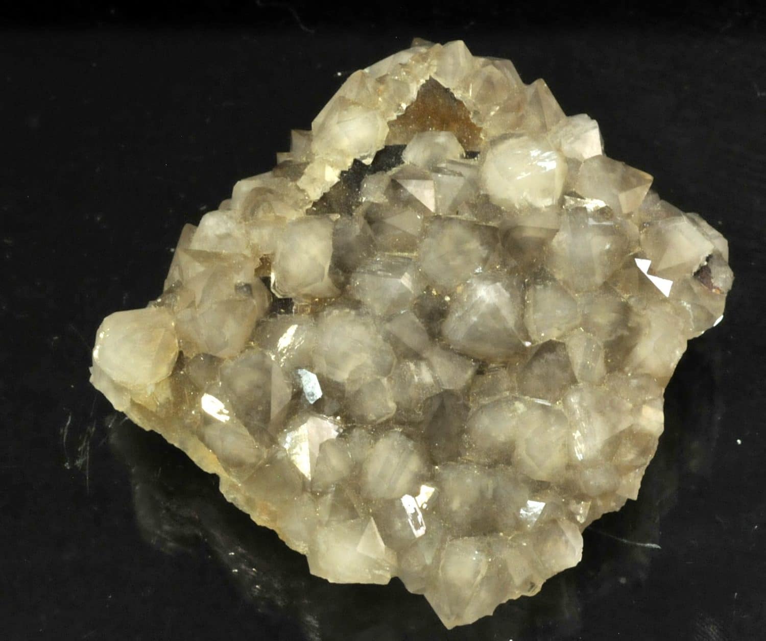 Quartz sur fluorite de la mine de Maxonchamp (Vosges).