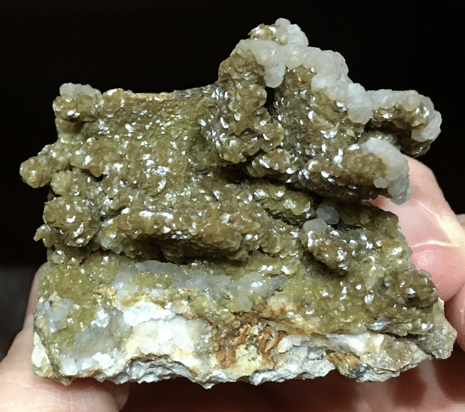 Sidérite en périmorphose de calcite (carrière Carceller - Tarn).