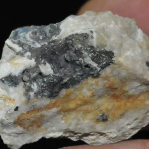 Tennantite et linarite de La Petite-Verrière en Saône-et-Loire (Morvan).