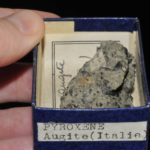 Augite pyroxène d'Italie (ex Deyrolle).