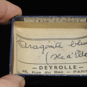 Aragonite bleue de l'île d'Elbe en Italie (ex Deyrolle).