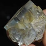 Fluorite à enveloppe bleue et à coeur jaune (mine du Burc).