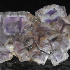 Fluorite mauve à fantômes de croissance de l'Illinois (USA).