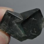 Fluorine verte (villiaumite) du Puy de Dôme.