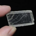 Spath d'Islande (calcite biréfringente).