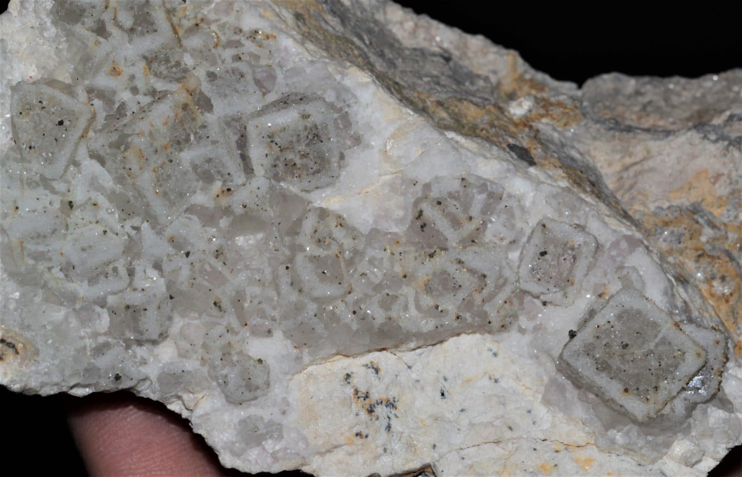 Fluorite et marcasite, mine de Fontsante, Var.