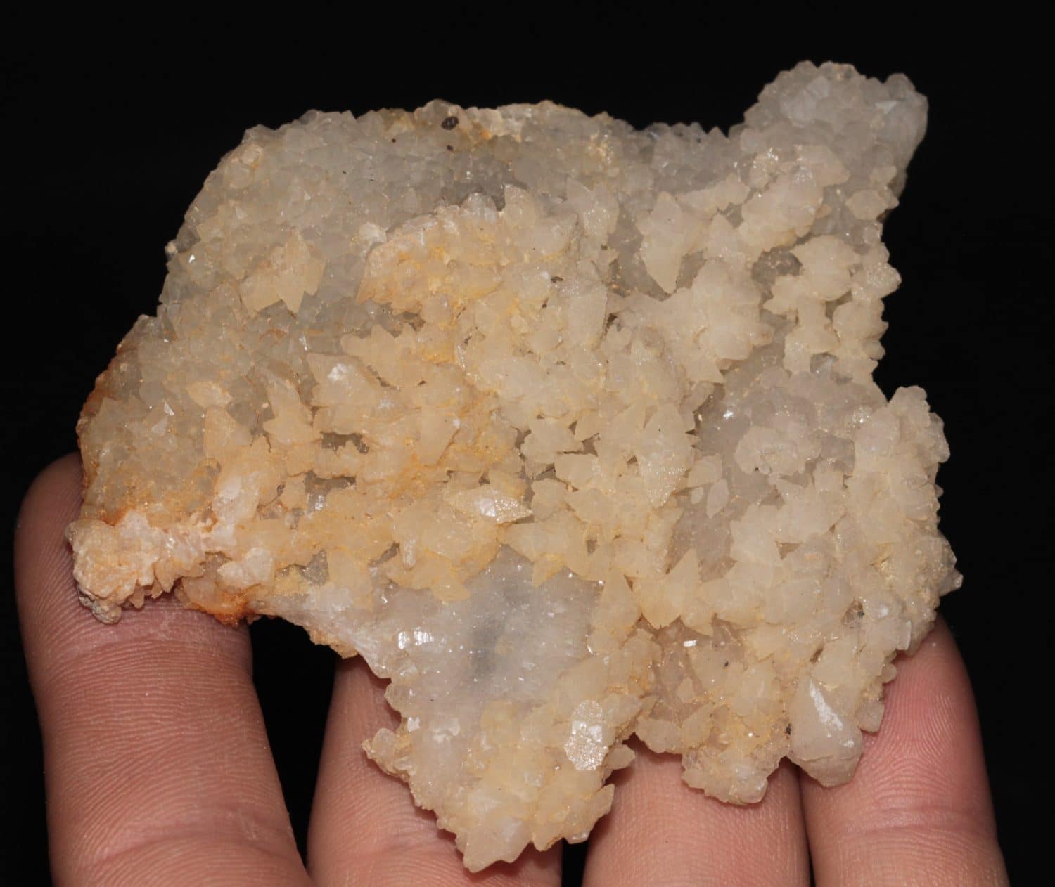 Quartz et scalénoèdre de calcite, mine de Fontsante, Var