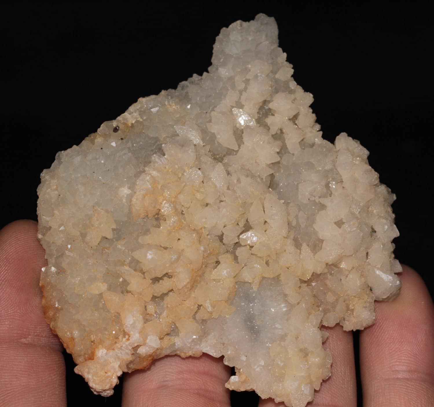 Quartz et scalénoèdre de calcite, mine de Fontsante, Var