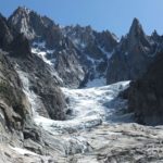 Le massif du Mont-Blanc à Chamonix (Haute-Savoie).
