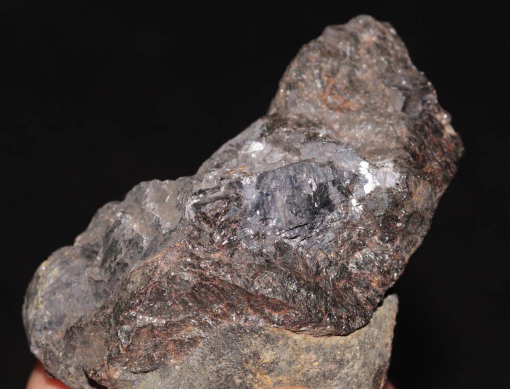 Sphalérite (Blende), mine de Pont-Péan, Bruz, Ille-et-Vilaine.