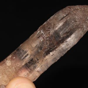 Grand quartz fumé et dravite, massif de la Lauzière (Savoie)