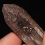 Grand quartz fumé et dravite, massif de la Lauzière (Savoie)