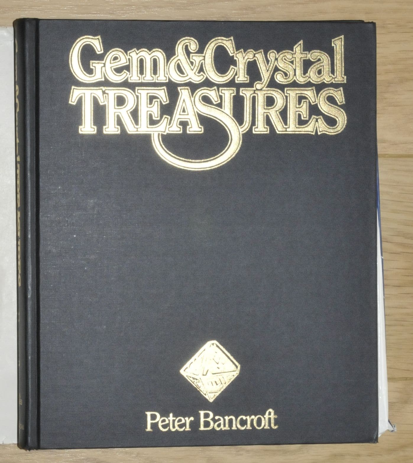 Gem and Crystal Treasures de Peter Bancroft [livre]
