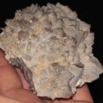Deux générations de quartz, carrière Creuzeval, Beaujeu, Rhône