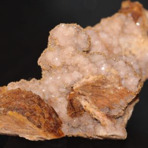 Baryte miel et quartz de Cabrières dans l'Hérault.