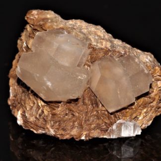 Calcite et sidérite, carrière du Rivet, Réalmont, Tarn.