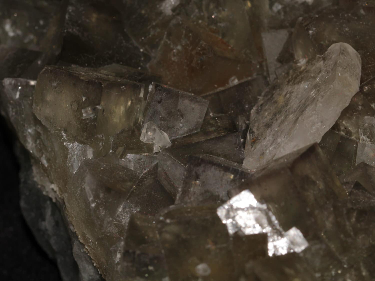 Fluorite et gros cristaux de barytine, mine de l'Avellan, Var.
